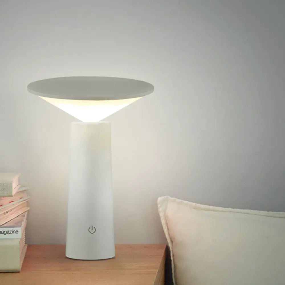 Lámpara de mesilla LED contemporánea de metal con pantalla de plástico - Diseño de torre blanca para leer libros