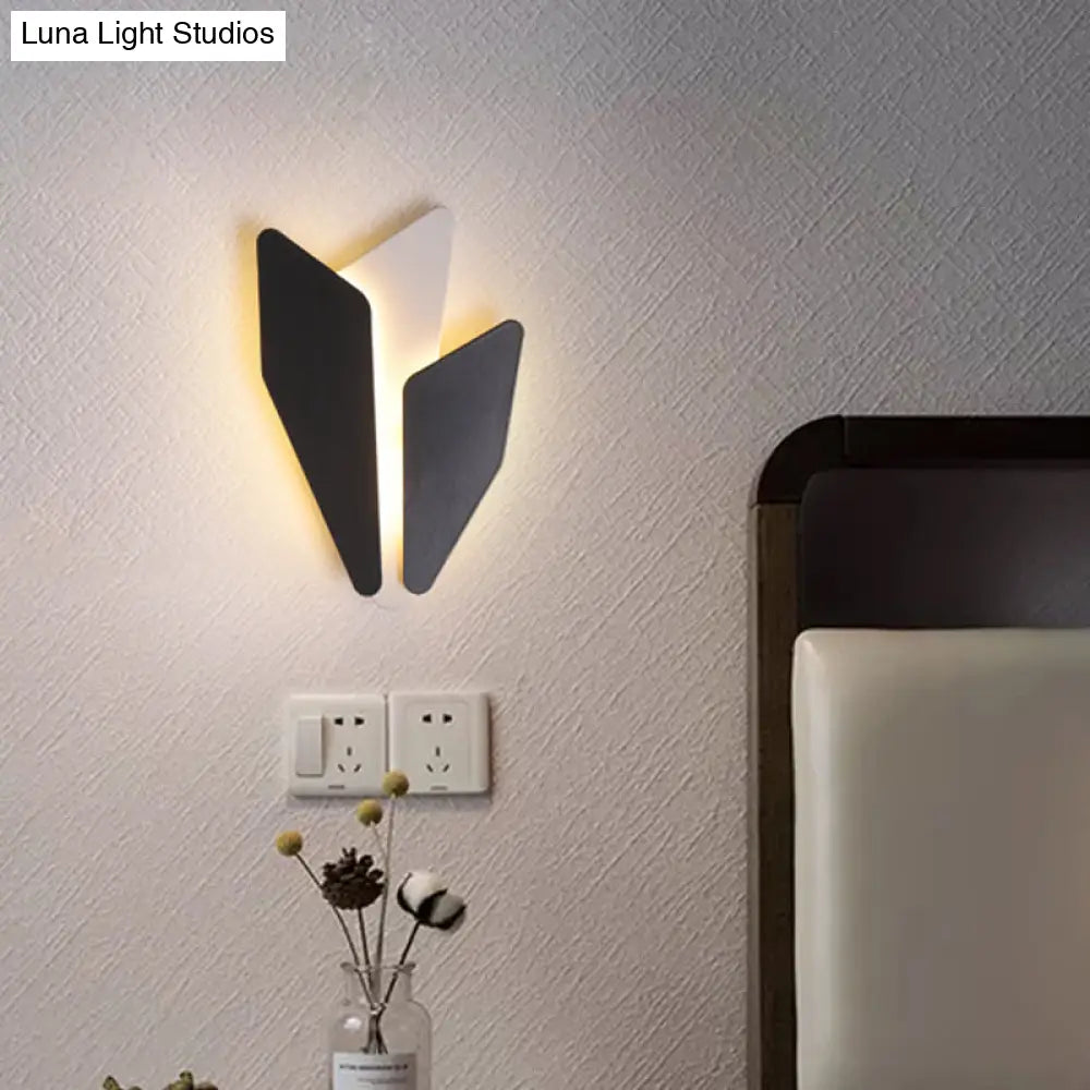 Aplique de pared LED contemporáneo DecorBites™ de metal en negro - Luz cálida/blanca