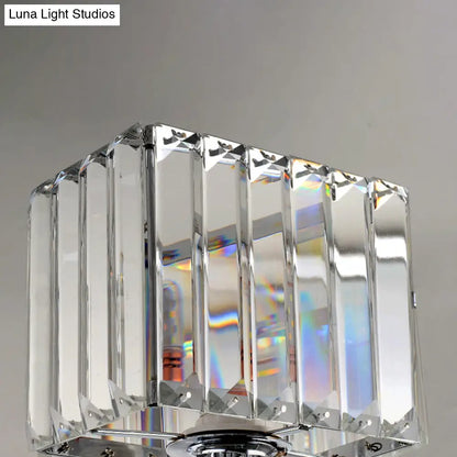 DecorBites™ DecorBites™ Contemporary Metal Wall Sconce - Cubic Design with Clear Crystal Block - Chrome Finish