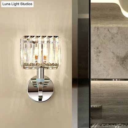 DecorBites™ DecorBites™ Contemporary Metal Wall Sconce - Cubic Design with Clear Crystal Block - Chrome Finish