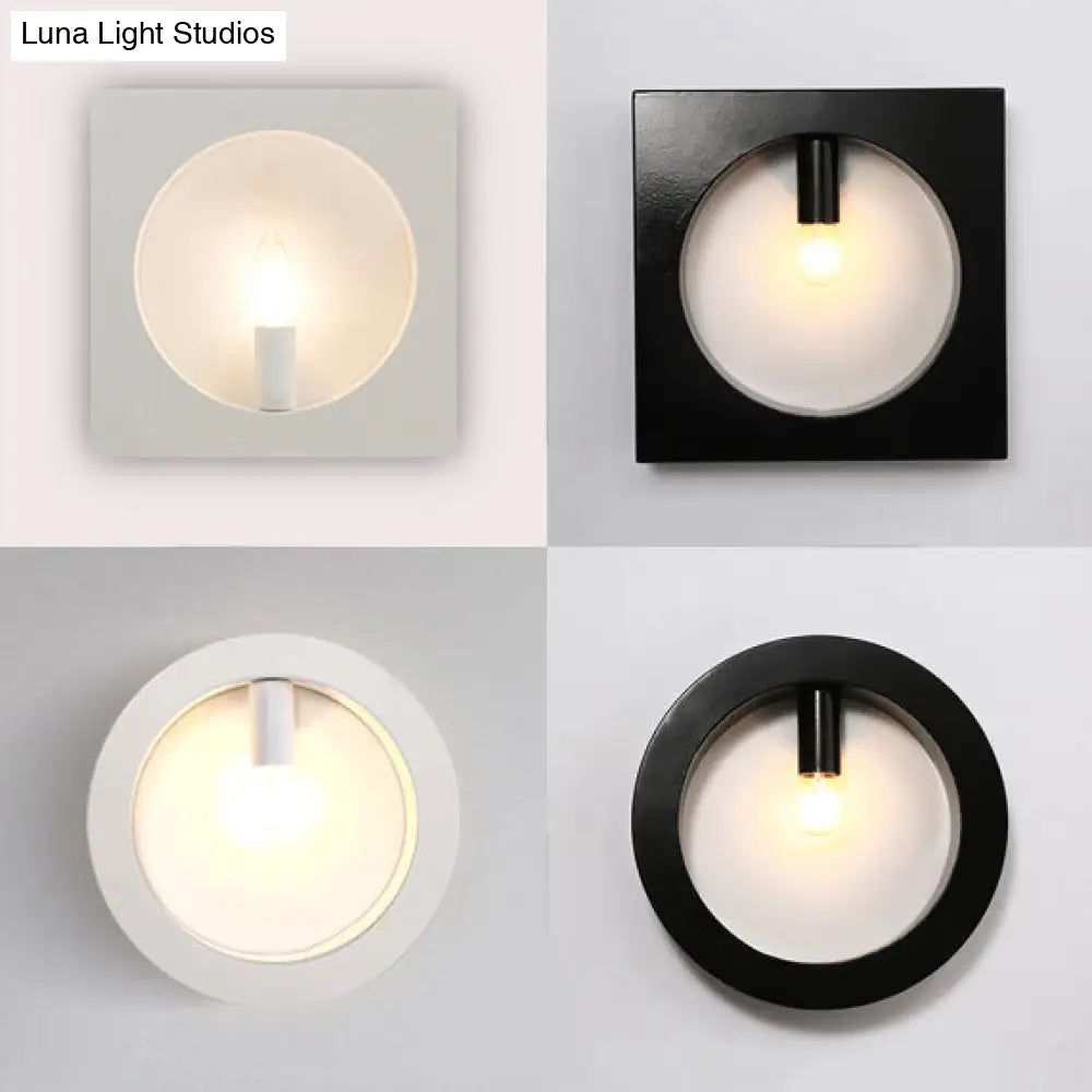 Aplique de pared contemporáneo DecorBites™ de metal con pantalla cuadrada/redondeada - Iluminación de baño de 1 luz en blanco y negro