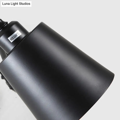 مصباح حائط معدني معاصر: ذراع قابل للتعديل، مصباح حائط مدبب لغرفة النوم باللون الأسود/الصدأ