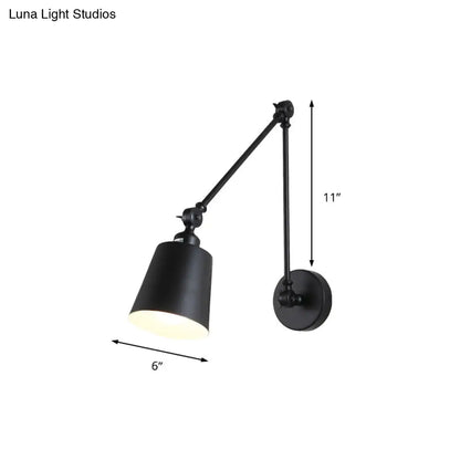 مصباح حائط معدني معاصر: ذراع قابل للتعديل، مصباح حائط مدبب لغرفة النوم باللون الأسود/الصدأ