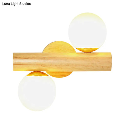 Lámpara de pared DecorBites™ contemporánea de cristal opalino con base de madera - 2 luces en blanco para baño