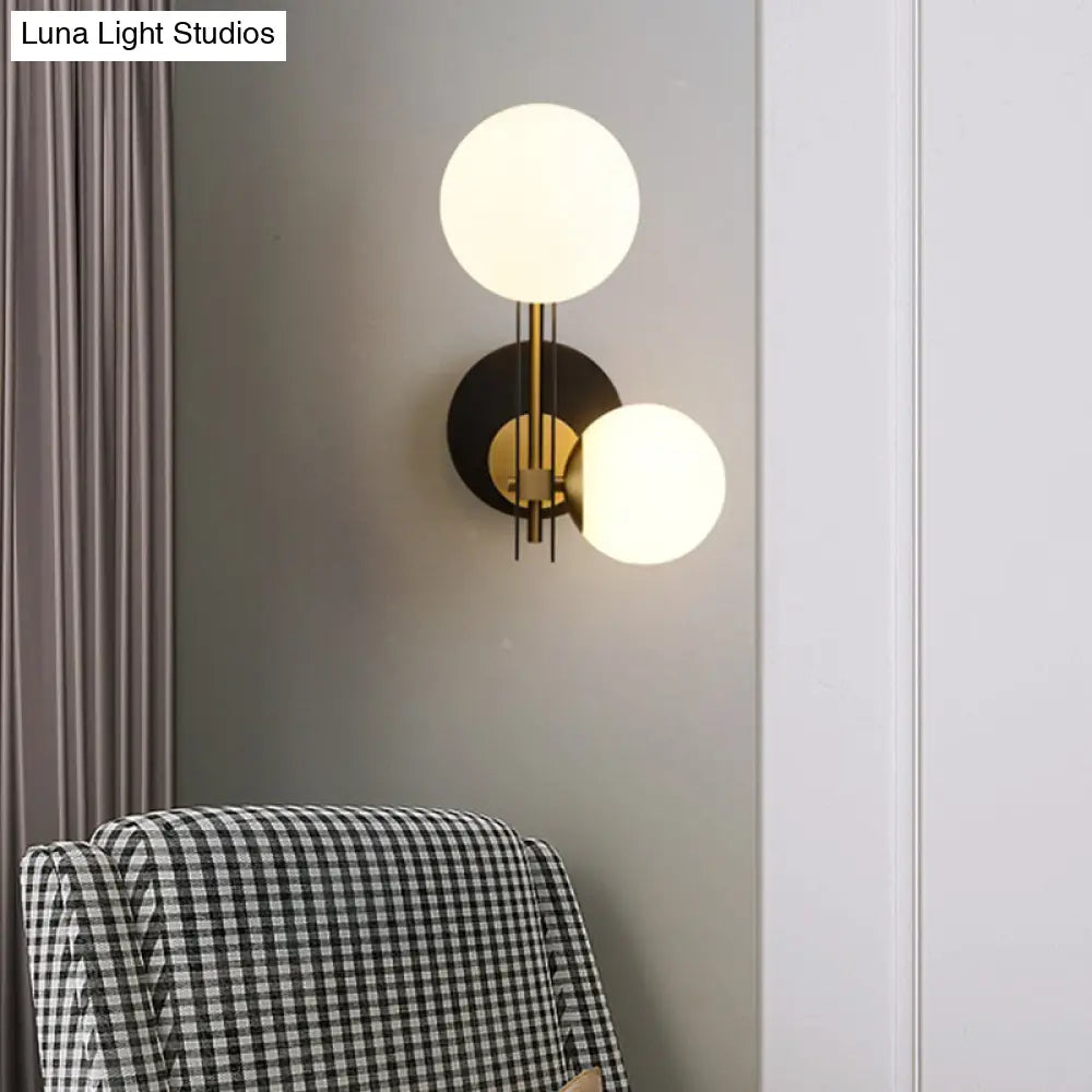 Aplique de pared DecorBites™ de cristal opalino contemporáneo - 2 bombillas, negro y dorado