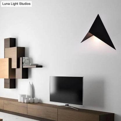 DecorBites™ DecorBites™ Contemporary Polygon Wall Sconce in Black/White Metal with LED Warm/White Lighting for Living Room