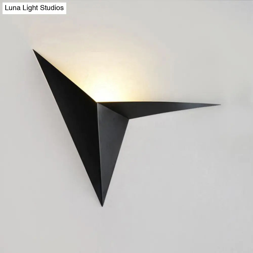 DecorBites™ DecorBites™ Contemporary Polygon Wall Sconce in Black/White Metal with LED Warm/White Lighting for Living Room