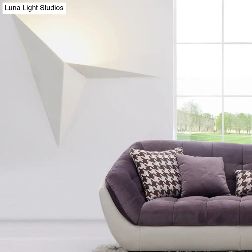 DecorBites™ DecorBites™ Contemporary Polygon Wall Sconce in Black/White Metal with LED Warm/White Lighting for Living Room