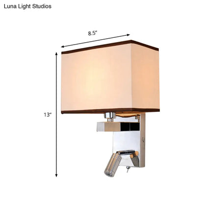 Aplique de pared rectangular contemporáneo DecorBites™ con iluminación LED en cromo y foco