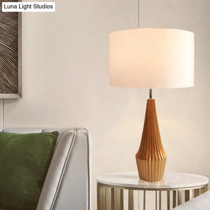 مصباح طاولة ليلي معاصر على شكل دمعة من الراتنج مع غطاء قماش دائري