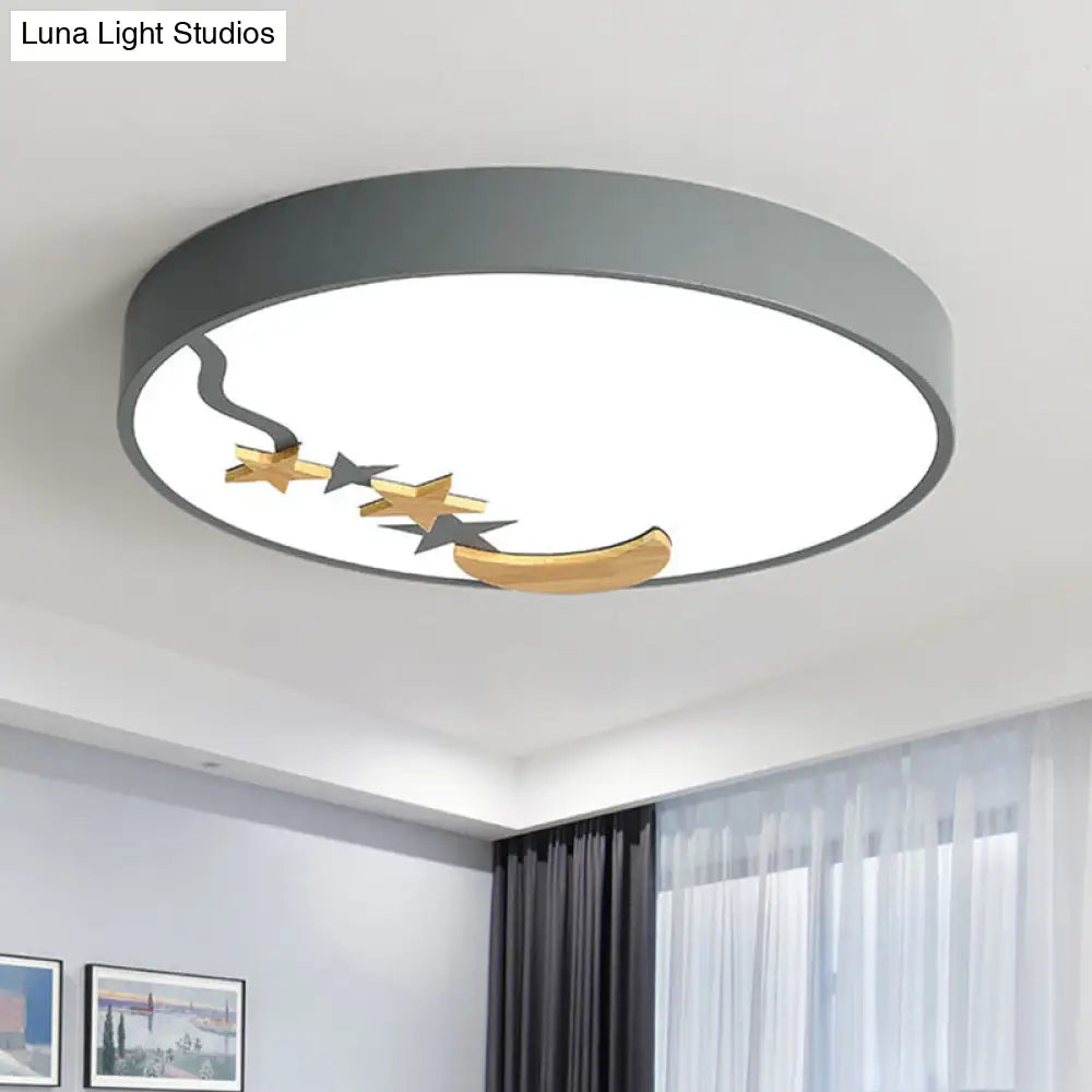 DecorBites™ DecorBites™ Contemporary Round Metal LED Close to Ceiling Lamp with Wooden Moon and Star Decoration - Grey/White/Green - 12"/16"/19.5" Diameter - White/Warm Light
