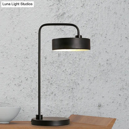 Contemporary Round Shade Desk Lamp - Metallic 1-Light Black/Gold Lighting for Bedroom