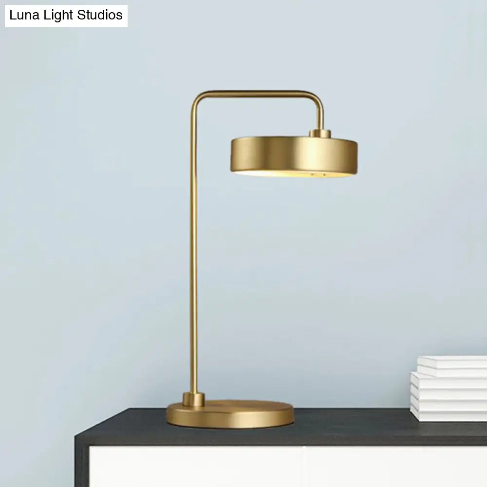 Contemporary Round Shade Desk Lamp - Metallic 1-Light Black/Gold Lighting for Bedroom