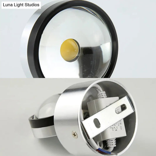 مصباح حائط دائري معاصر من DecorBites™: إضاءة LED معدنية وكريستالية لغرفة الطعام، لمسة نهائية فضية، إضاءة دافئة/بيضاء