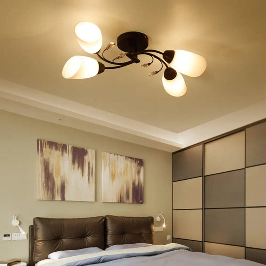 مصباح DecorBites™ المعاصر شبه المسطح مع ظلال زجاجية مشطوفة - وحدة سقف طاحونة هوائية سوداء، 4/6/8 مصابيح