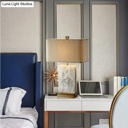 مصباح عمل معاصر من القماش المظلل - مصباح قراءة أبيض للدراسة