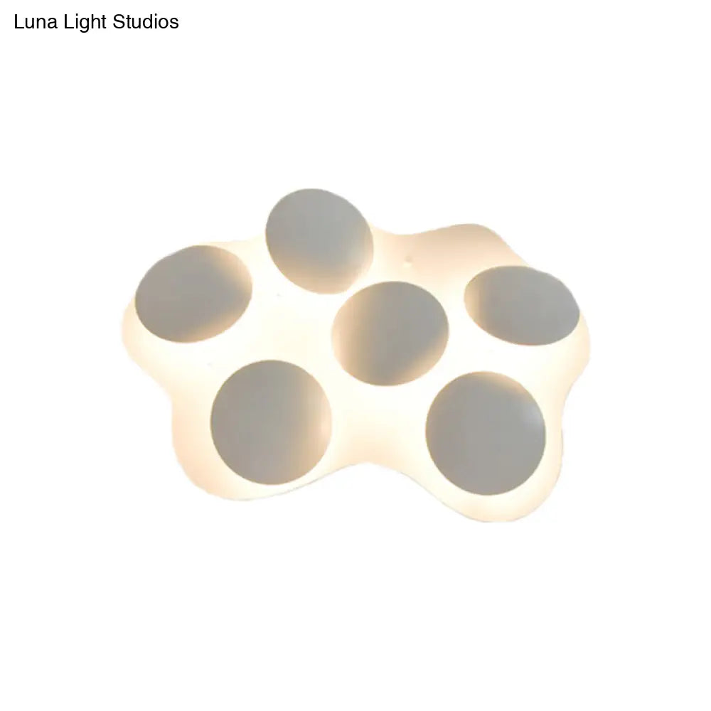 DecorBites™ DecorBites™ Contemporary Shell Acrylic LED Flushmount Ceiling Light in White for Living Room