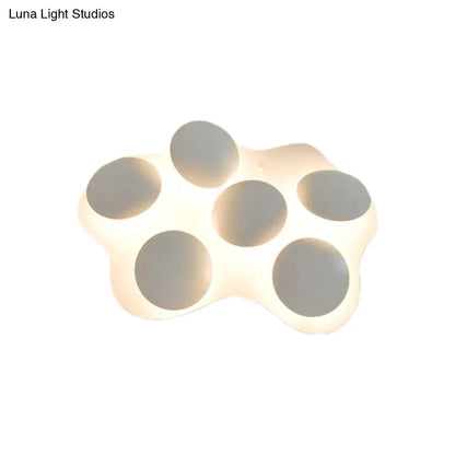 DecorBites™ DecorBites™ Contemporary Shell Acrylic LED Flushmount Ceiling Light in White for Living Room