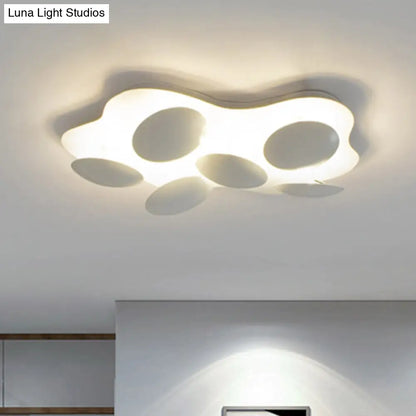 DecorBites™ DecorBites™ Contemporary Shell Acrylic LED Flushmount Ceiling Light in White for Living Room