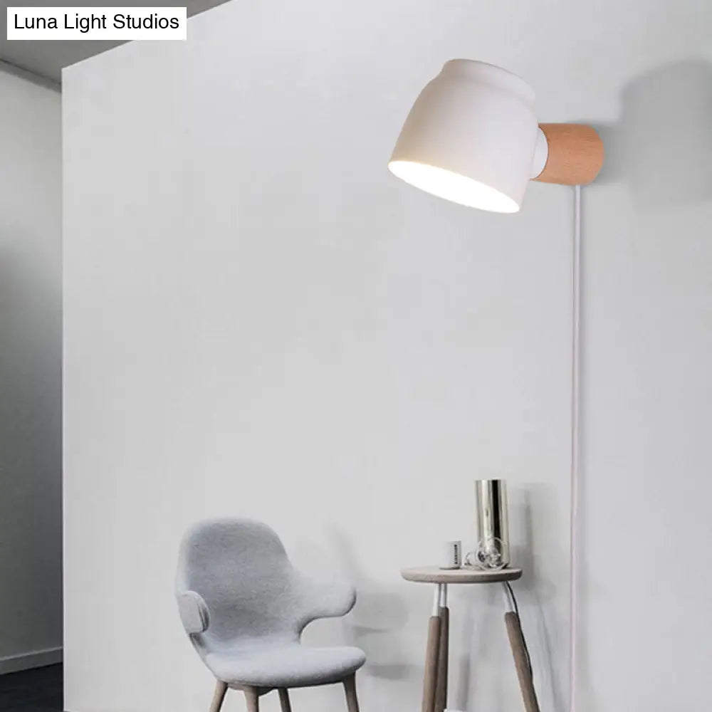 مصباح حائط معدني عصري مدبب الشكل - عرض 4 بوصات، لمبة واحدة - أسود/رمادي/أبيض - إضاءة غرفة النوم