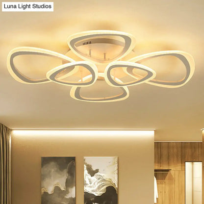 DecorBites™ DecorBites™ Contemporary Triangle LED Flush Mount Light for Living Room Ceiling in White Acrylic