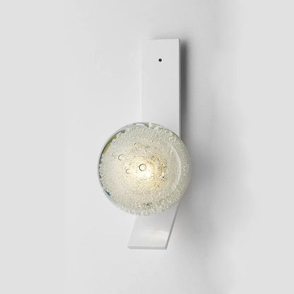 Contemporary Wall Light - White / Single Globe