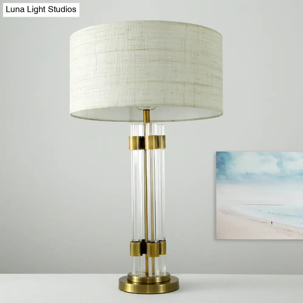 مصباح مكتبي معاصر من الكريستال الأبيض: مصباح طاولة أنيق بمصباح واحد لغرفة المعيشة