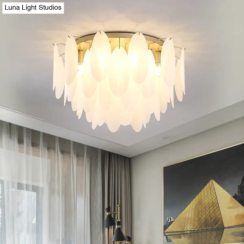 Lámpara de techo DecorBites™ contemporánea con forma de pluma y pantalla de cristal blanco - 22,5"/28" de ancho - 6 luces para sala de estar
