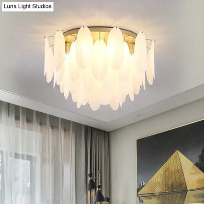 Lámpara de techo DecorBites™ contemporánea con forma de pluma y pantalla de cristal blanco - 22,5"/28" de ancho - 6 luces para sala de estar
