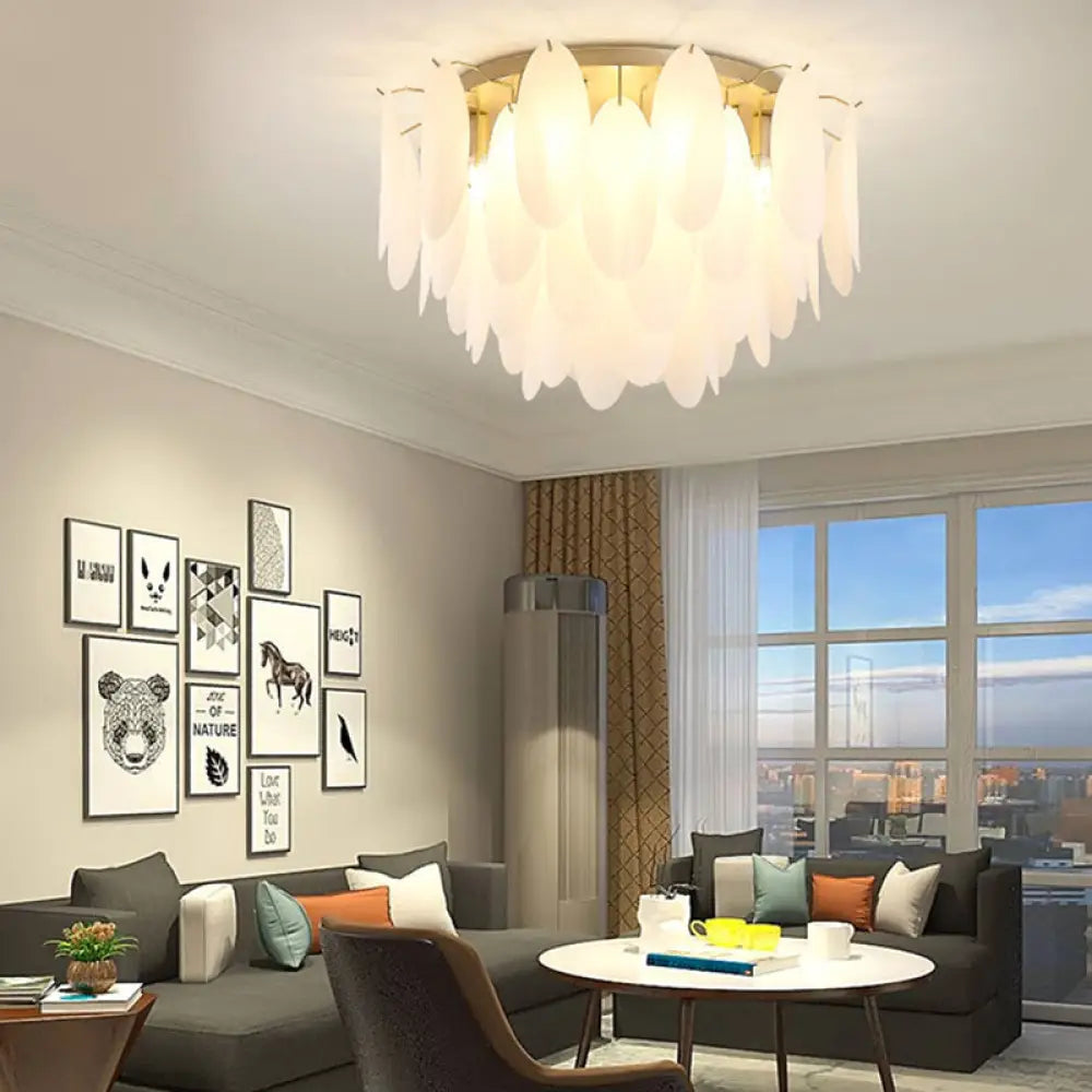 Lámpara de techo DecorBites™ contemporánea con forma de pluma y pantalla de cristal blanco - 22,5"/28" de ancho - 6 luces para sala de estar