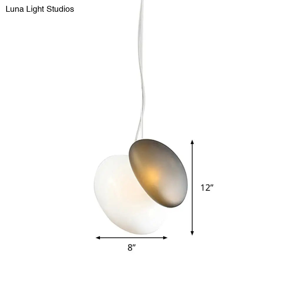 Lámpara colgante contemporánea de cristal blanco DecorBites™ para el techo del comedor