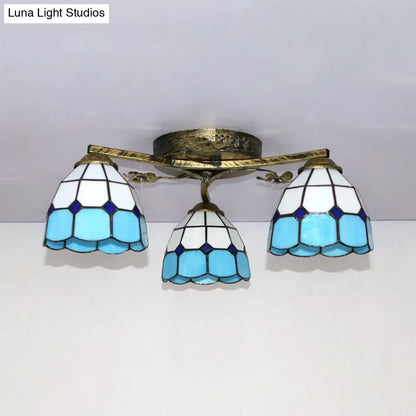 Lámpara de techo DecorBites™ estilo campestre de 3 luces con vitral y bordes festoneados en azul y transparente