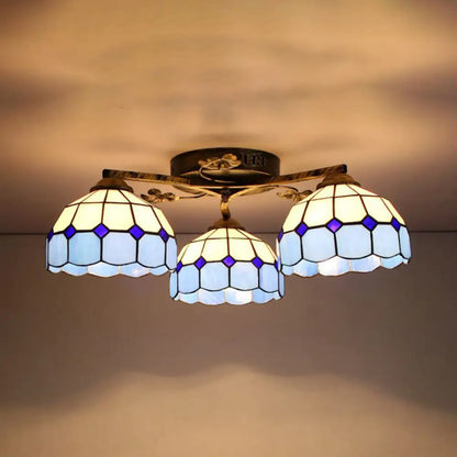 Lámpara de techo DecorBites™ estilo campestre de 3 luces con vitral y bordes festoneados en azul y transparente
