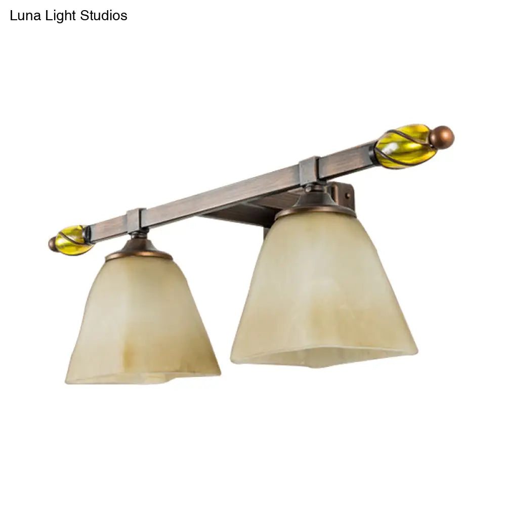 مصباح زينة من النحاس الأصفر بتصميم جرس مُقسّم إلى ألواح على الطراز الريفي - مصباح حائطي بإضاءة 2/3 لإضاءة الحمام