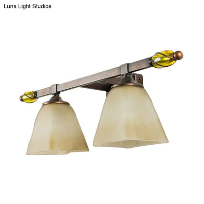 مصباح زينة من النحاس الأصفر بتصميم جرس مُقسّم إلى ألواح على الطراز الريفي - مصباح حائطي بإضاءة 2/3 لإضاءة الحمام