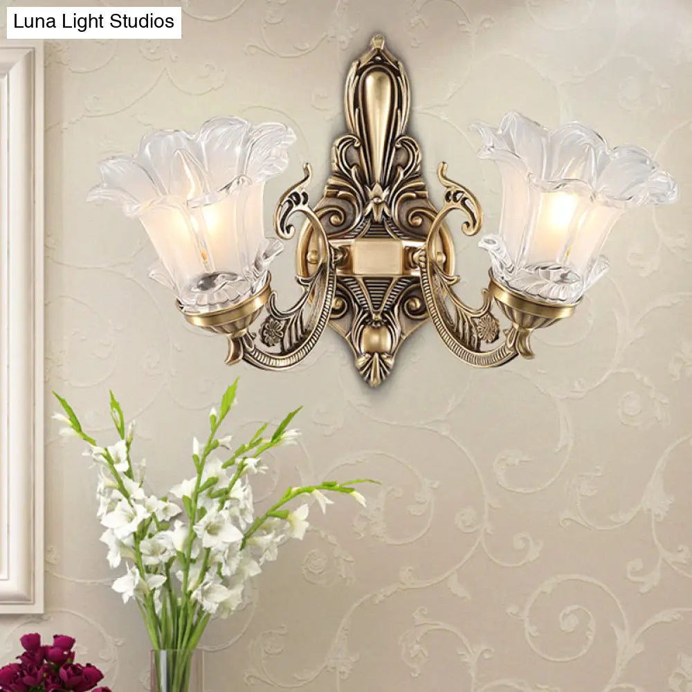 مصباح حائط على شكل زهرة ريفية مع زجاج شفاف مضلع ومصابيح نحاسية