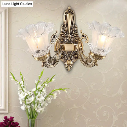 مصباح حائط على شكل زهرة ريفية مع زجاج شفاف مضلع ومصابيح نحاسية