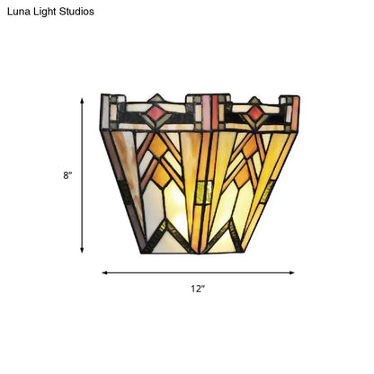 Craftsman Stained Glass Wall Lamp: Geometric Design, 1 Light Sconce in Beige for Living Room Lighting