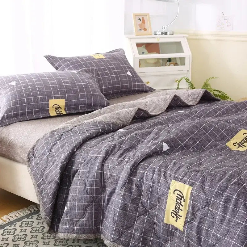 Gray quilted bear quilt with white grid pattern and yellow happy patches in cream bear pillowcase set bedding set