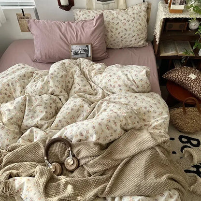 Cream cartoon bear pattern printed bedding set featuring a cream-colored floral duvet cover with soft textured weave decorbites cartoon pattern