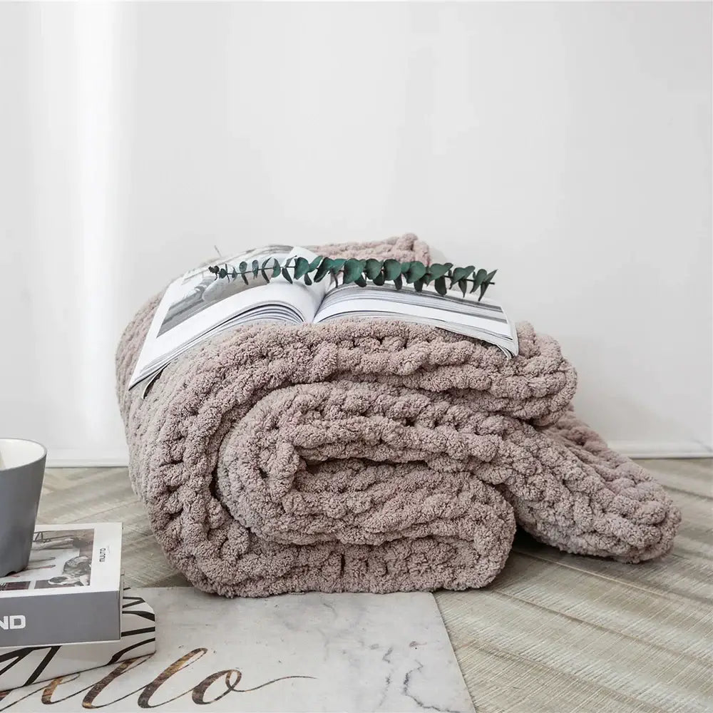 Cream cozy chenille chunky knit blanket in beige with plush texture and cable stitching for bedroom decorbites cozy chenille