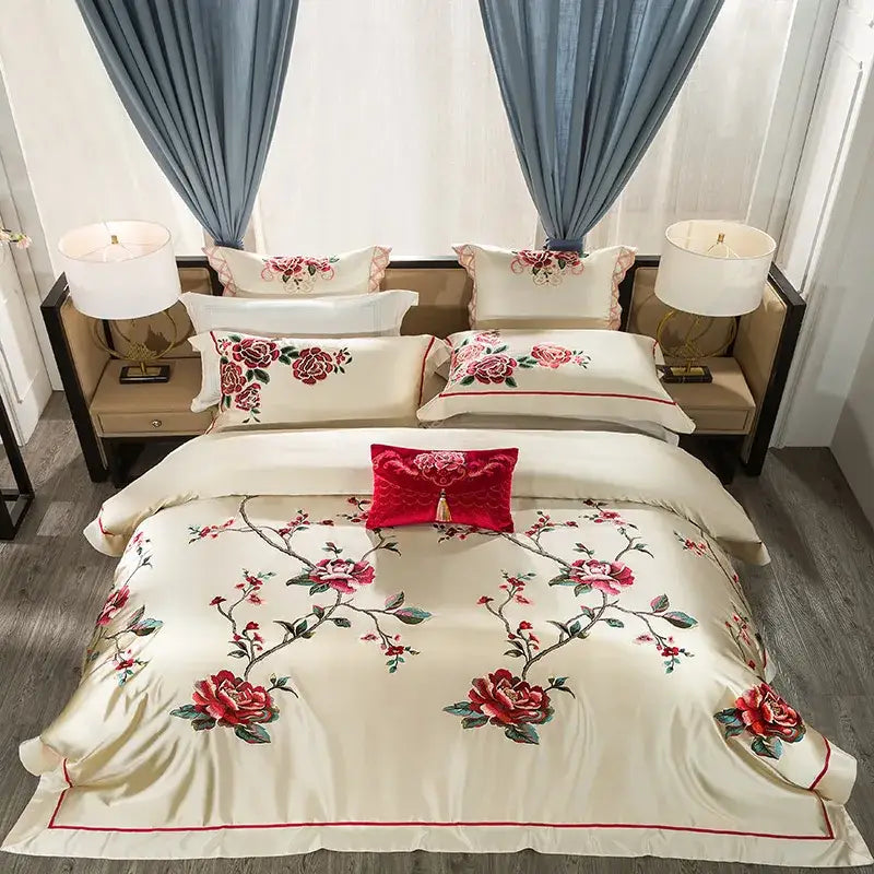 Cream floral 200s embroidery egyptian cotton bedding set in cream with red and green satin embroidered duvet cover and pillow sham