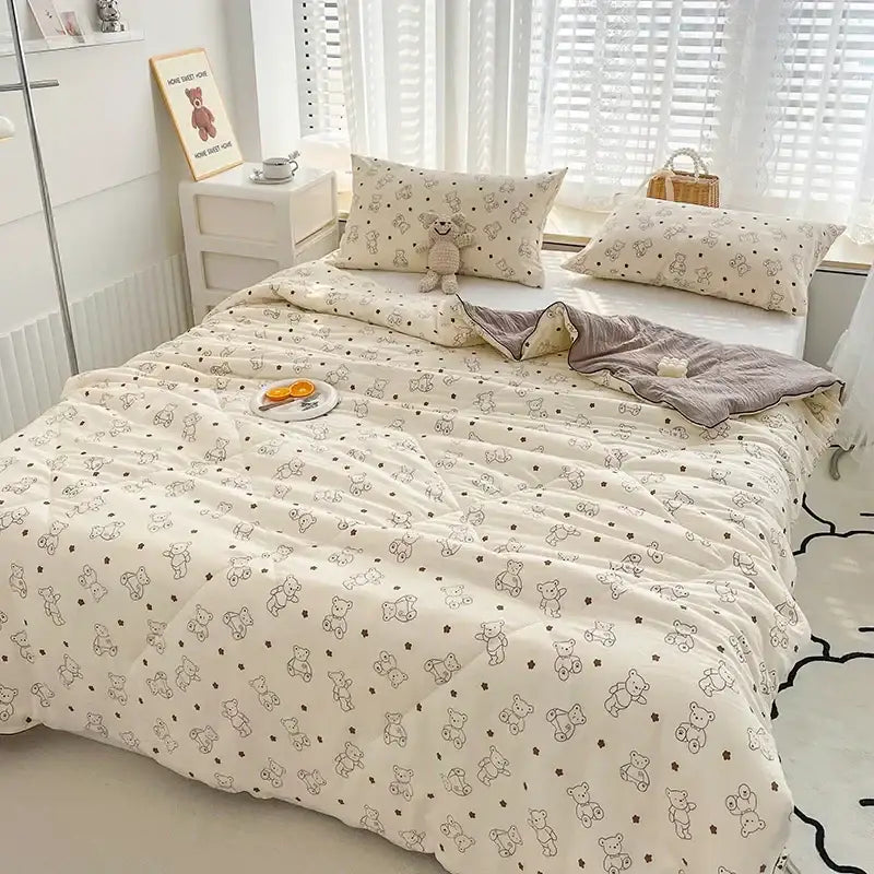 Cream teddy bear breathable double gauze quilt with black teddy bear and star pattern for bedroom bedding decorbites breathable double gauze