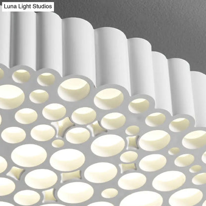 DecorBites™ DecorBites™ Creative Bedroom Shine: Simple LED Metal Circle Flush Mount Ceiling Light