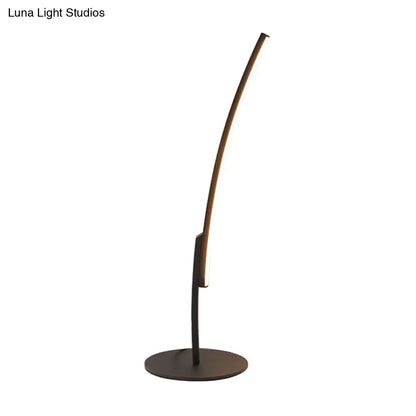 Curvy Acrylic Shade LED Desk Lamp - Modern White/Black Bedroom Task Lighting