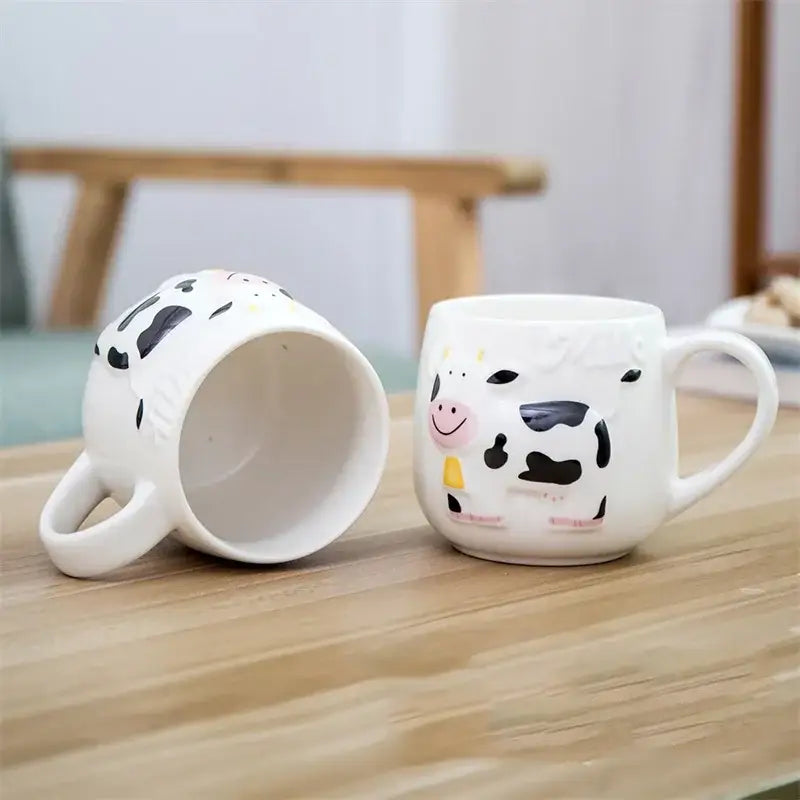 White ceramic cow ceramic mugs with black and pink decorbites cow designs for kitchen and coffee use