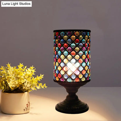 مصباح طاولة أسطواني من النحاس الأصفر - ديكور أنيق لغرفة المعيشة