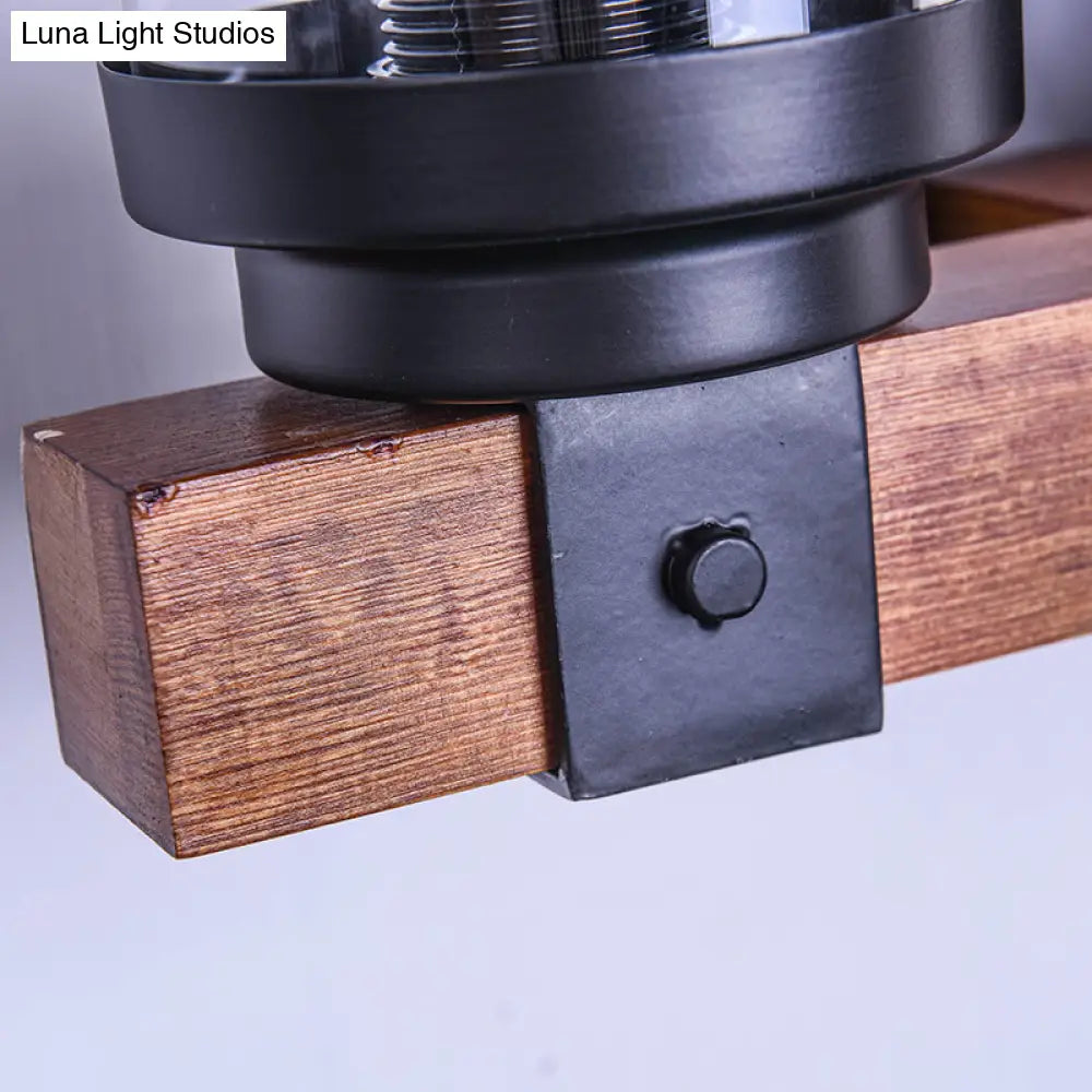 مصباح حائطي أسطواني شفاف من الزجاج: تركيبات بنية بثلاث لمبات لغرف المعيشة التقليدية