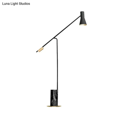 مصباح أرضي أسطواني من الرخام: مصباح LED أسود قائم مع غطاء مصباح يدوي لغرفة المعيشة