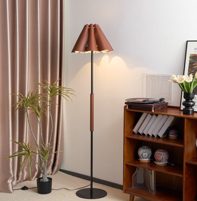 Stehlampe mit Lederlampenschirm, ideal für Wohnzimmer, Schlafzimmer, Büros